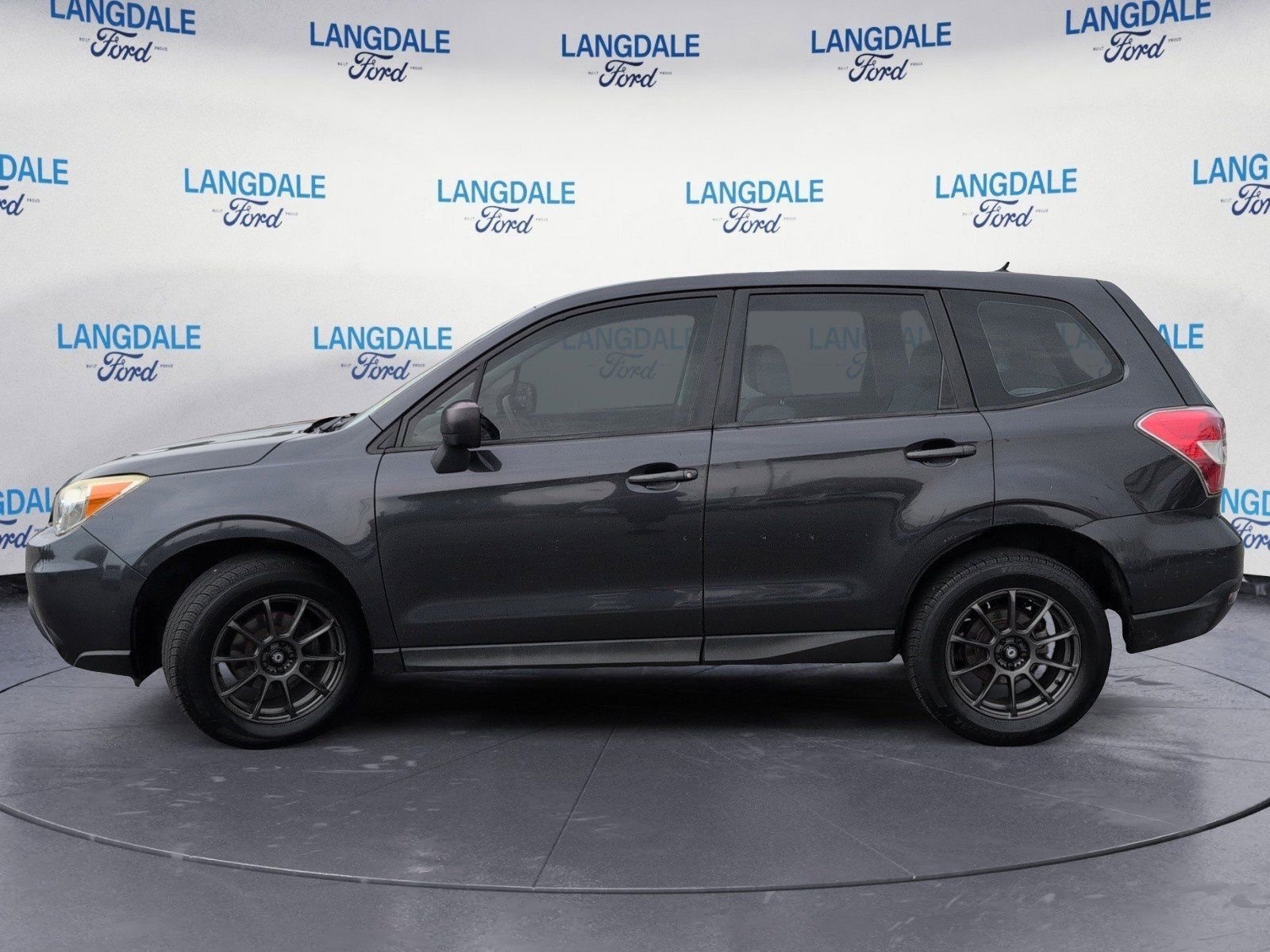 Used 2015 Subaru Forester 2.5i AWD/4WD image 10