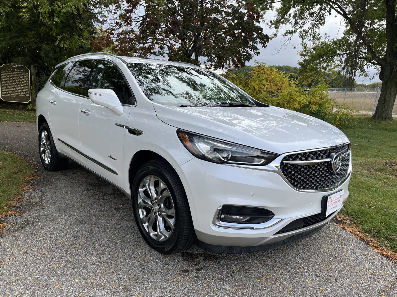 Used 2019 Buick Enclave Avenir w/ Avenir Technology Package image 7