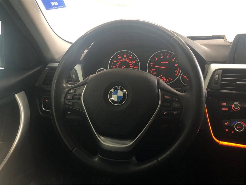 Used 2015 BMW 328i Sedan RWD image 16