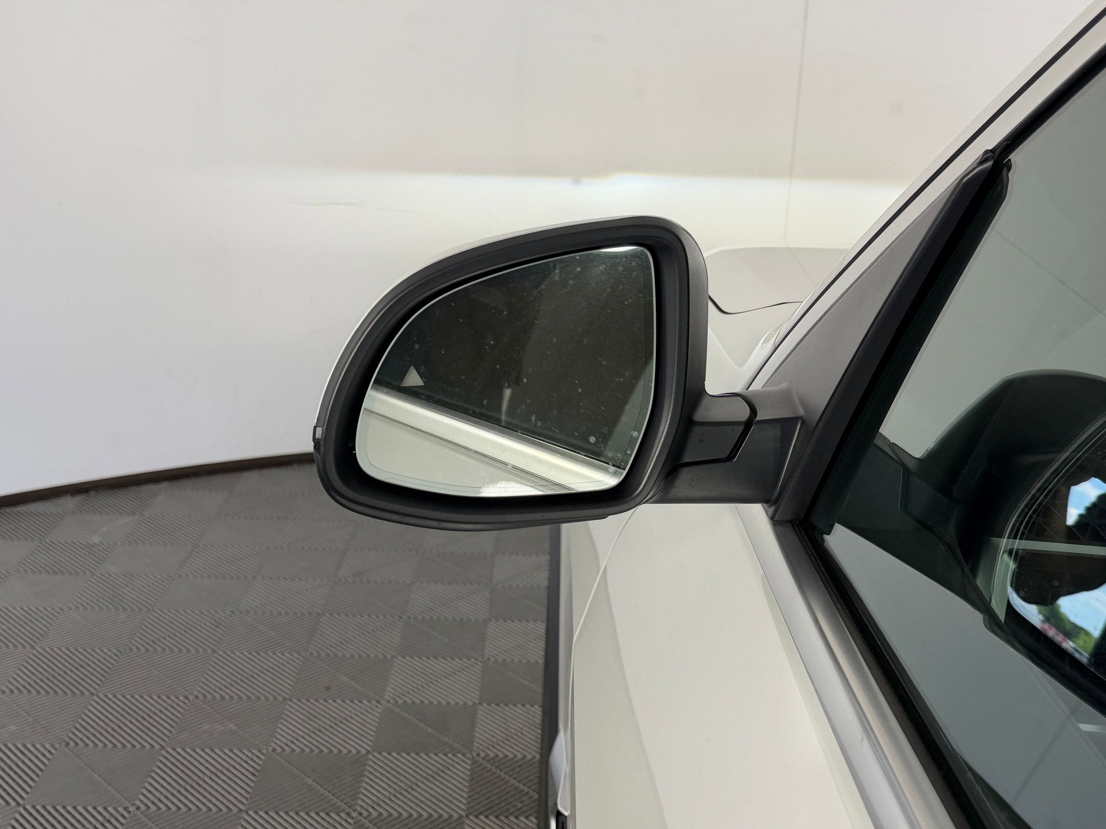 New 2026 BMW X5 sDrive40i w/ Premium Package RWD image 21