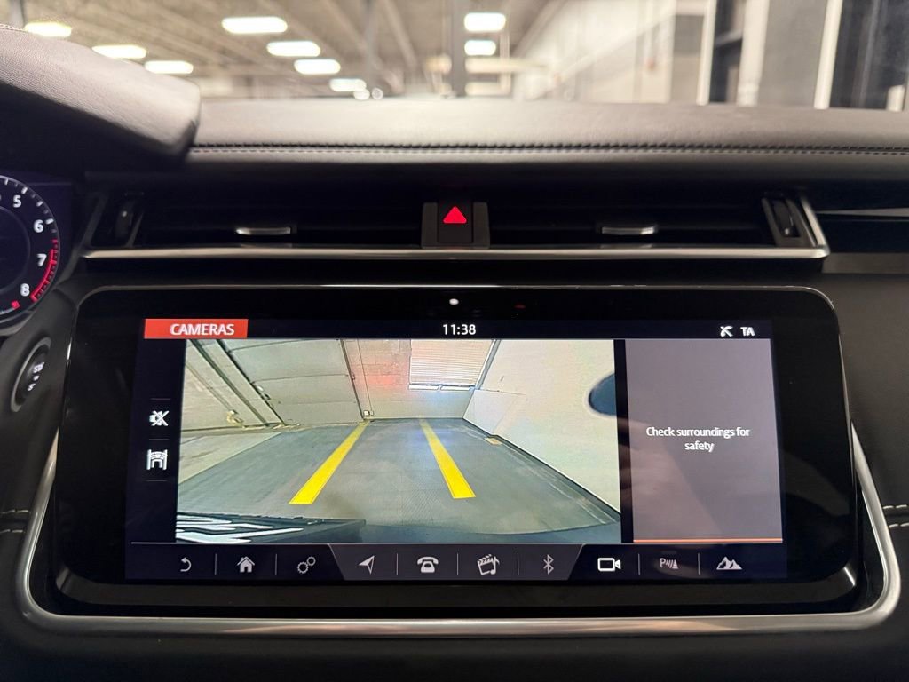 Used 2018 Land Rover Range Rover Velar R-Dynamic SE AWD/4WD image 13