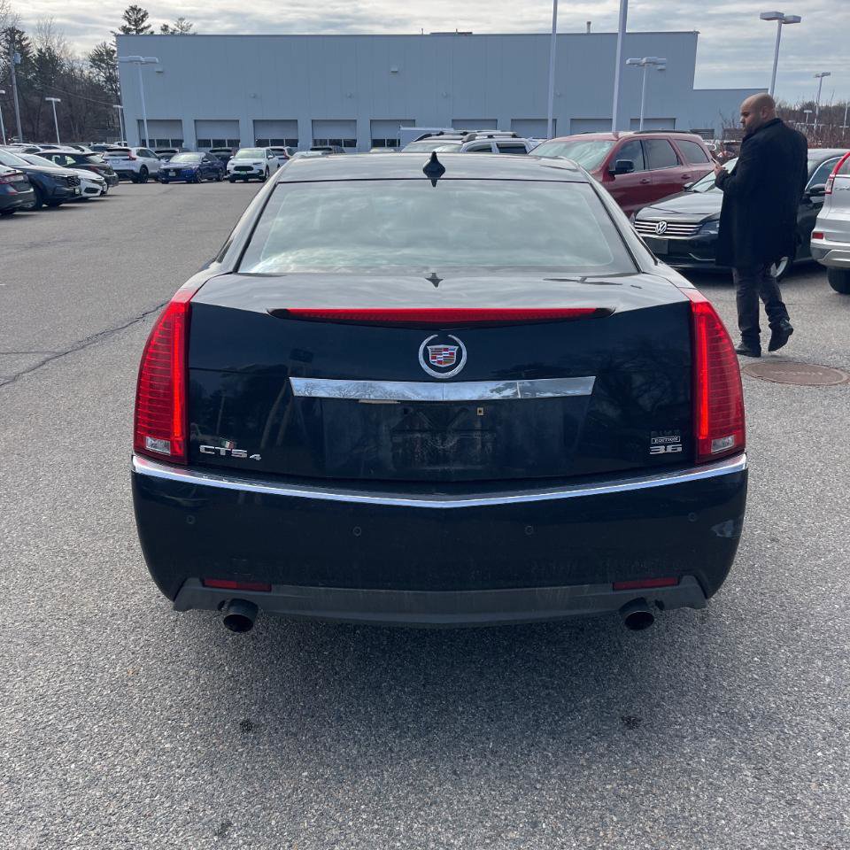 Used 2010 Cadillac CTS Premium image 14