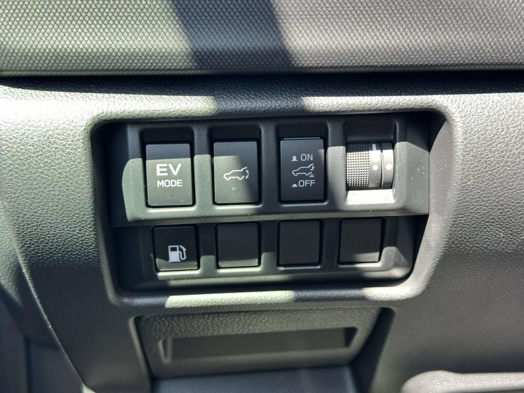 Certified 2025 Subaru Forester Touring w/ Touring Package AWD/4WD image 31