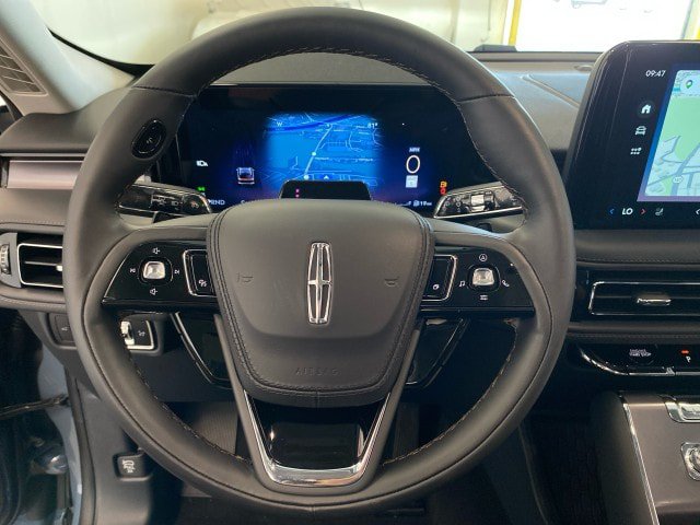 New 2026 Lincoln Aviator AWD image 18