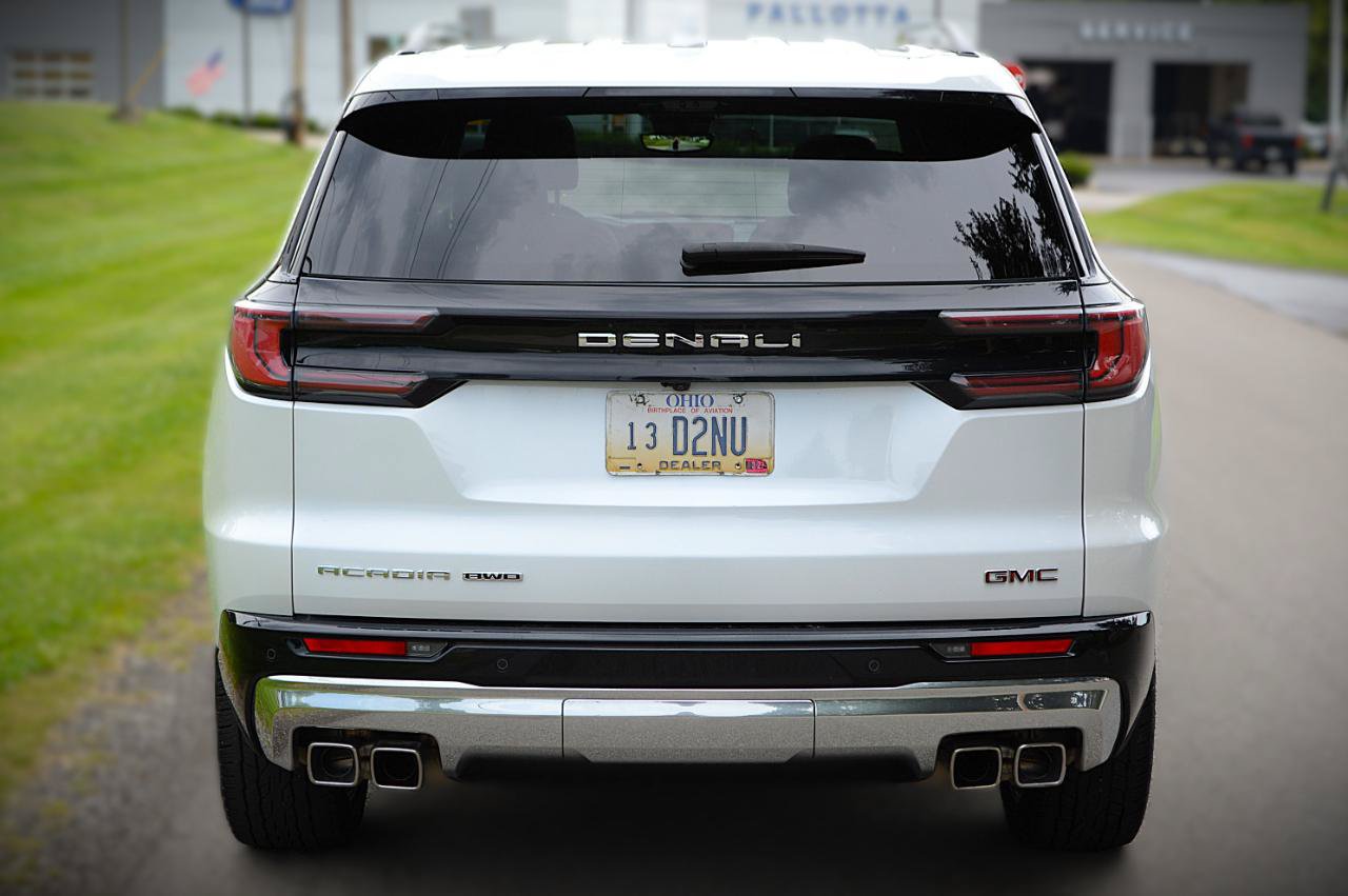 Used 2024 GMC Acadia Denali w/ Super Cruise Package AWD/4WD image 6