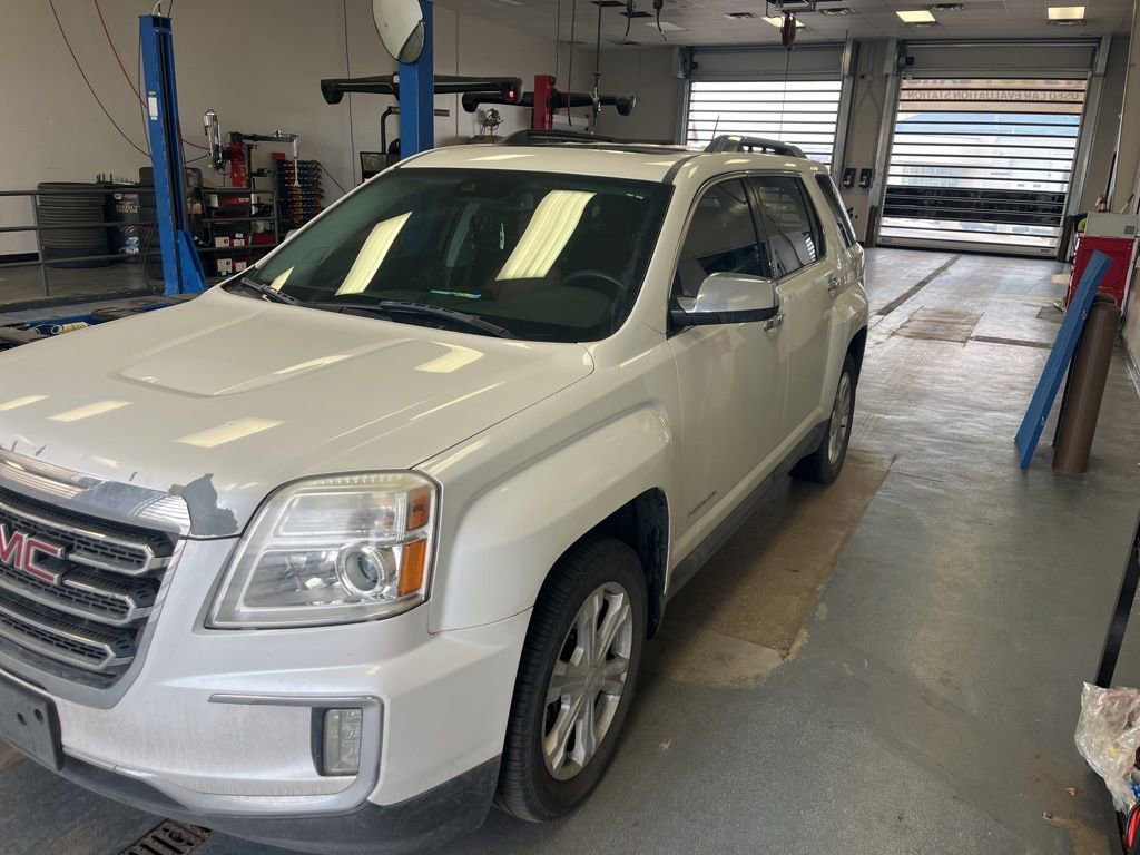 Used 2016 GMC Terrain SLT w/ Open Road Package image 2