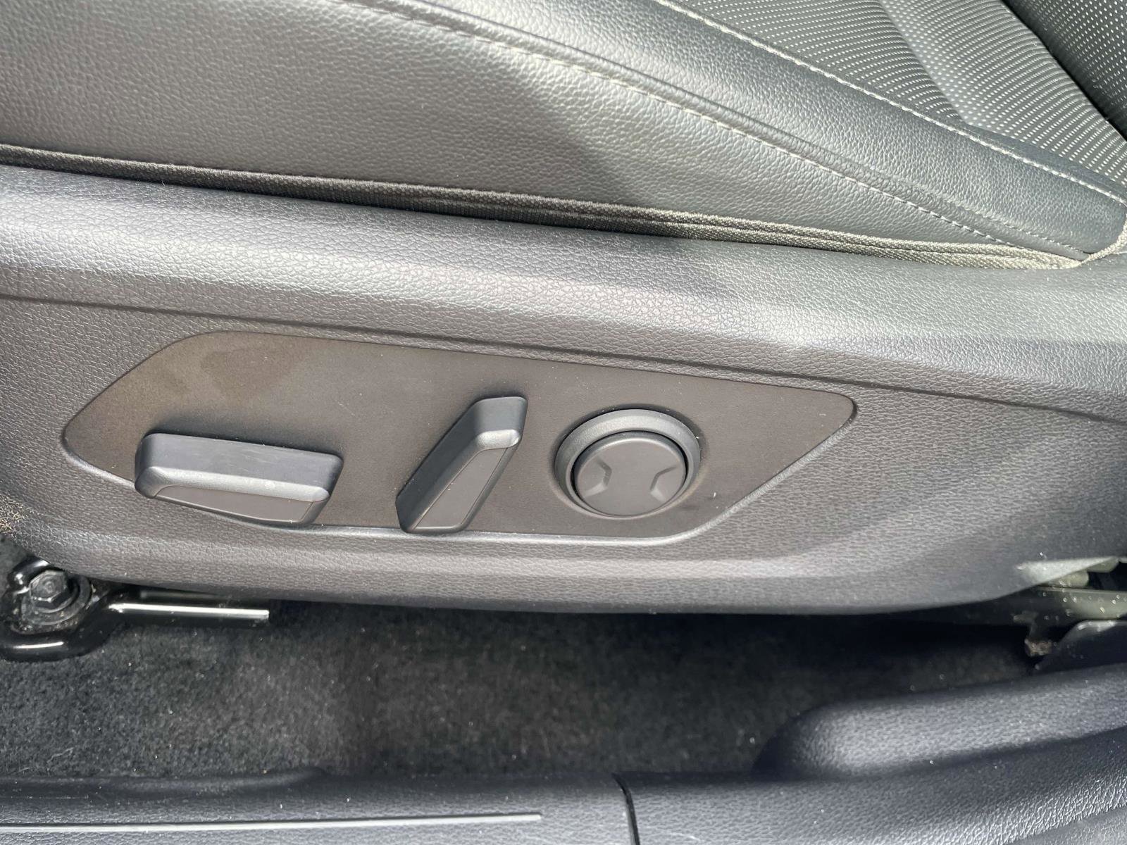 Used 2023 Kia Sportage EX image 16