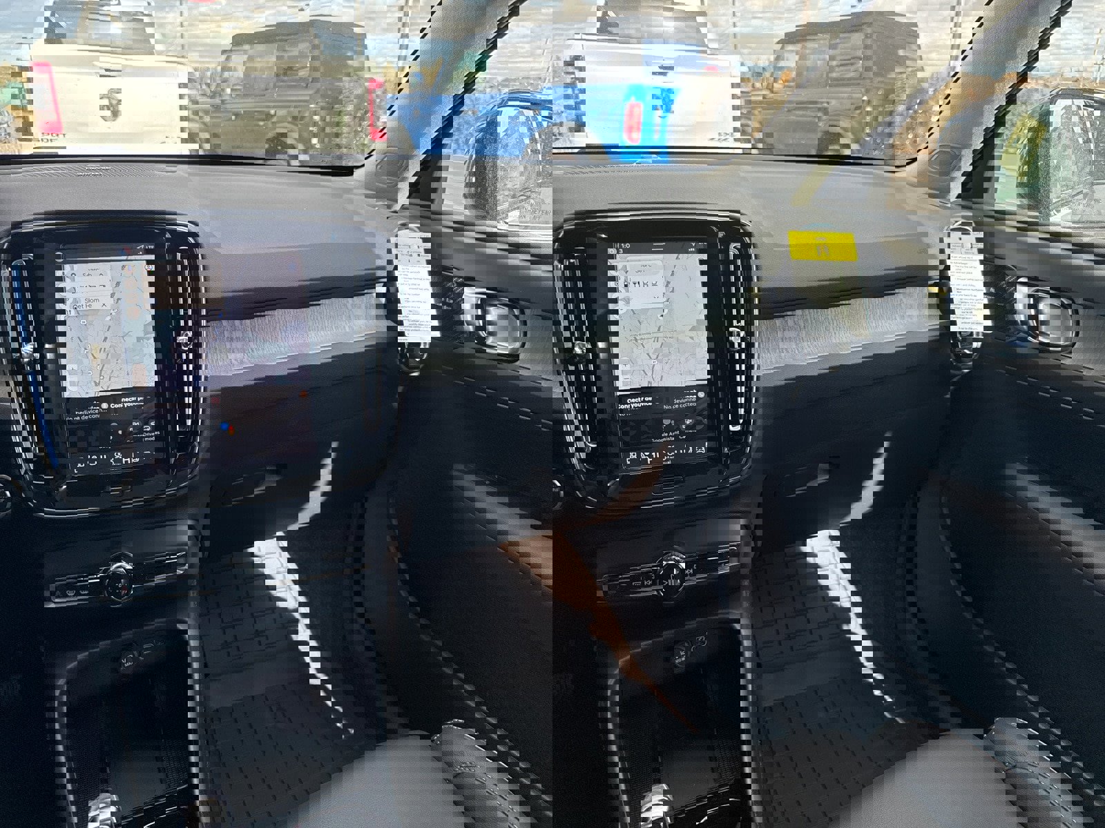 New 2026 Volvo XC40 B5 Ultra w/ Protection Package Premier image 20