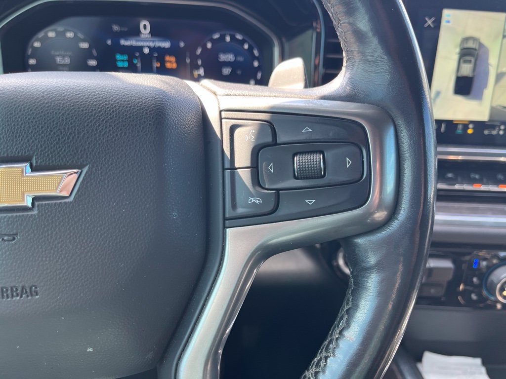 Used 2022 Chevrolet Silverado 1500 LTZ AWD/4WD image 16