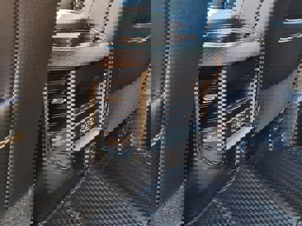 Used 2024 RAM 3500 Limited image 25