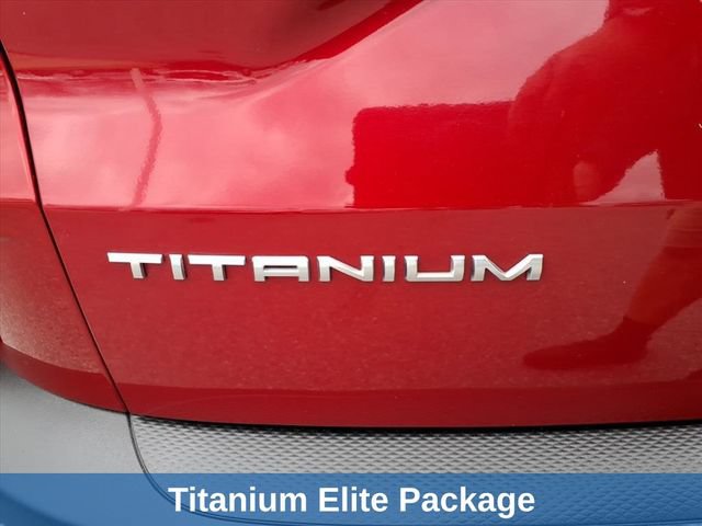 Used 2022 Ford Escape Titanium w/ Titanium Elite Package AWD/4WD image 8