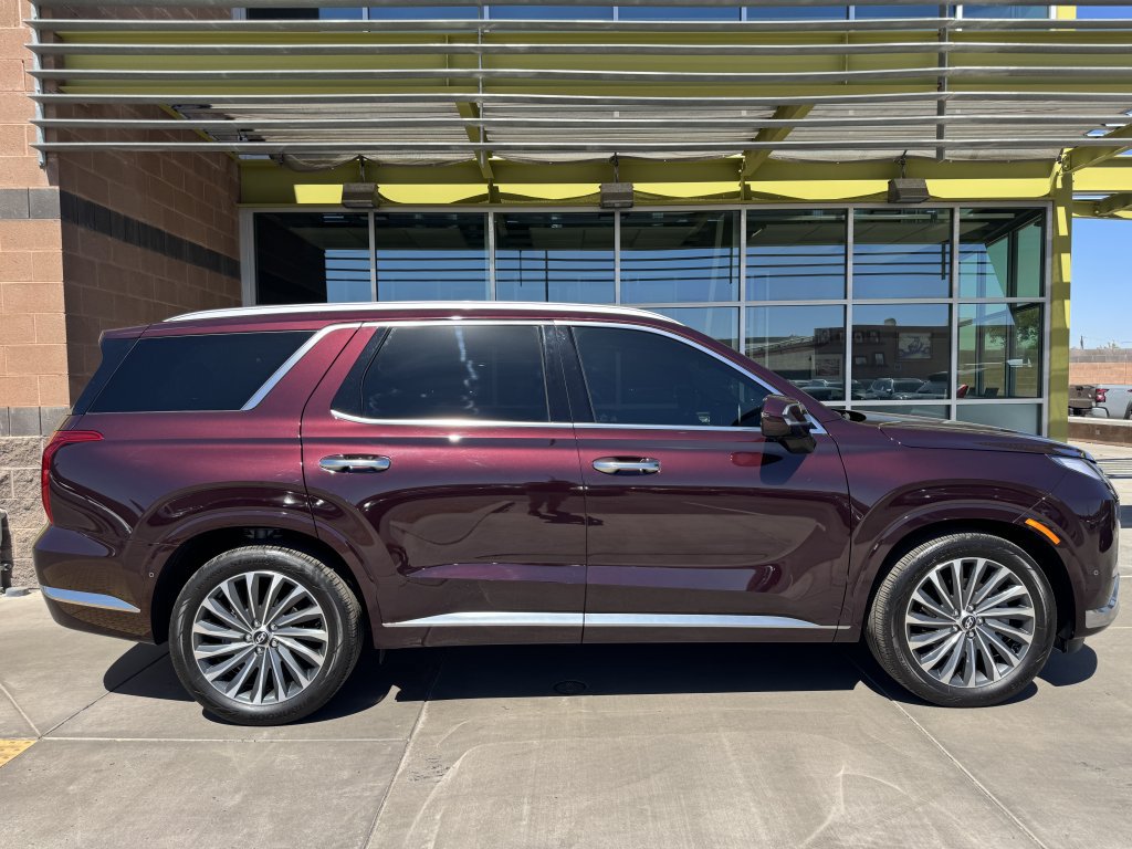 Used 2024 Hyundai Palisade Calligraphy AWD/4WD image 9
