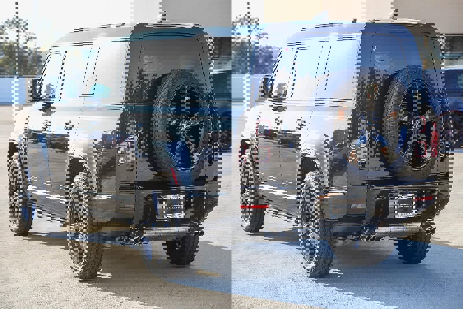 New 2025 Land Rover Defender 130 V8 image 7