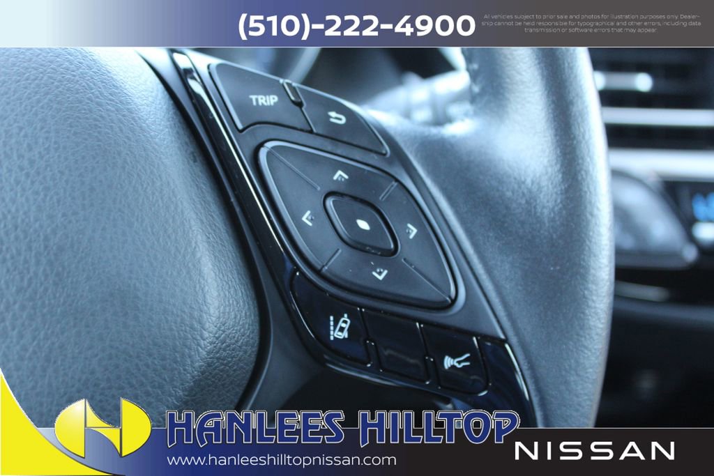 Used 2020 Toyota C-HR XLE FWD image 27