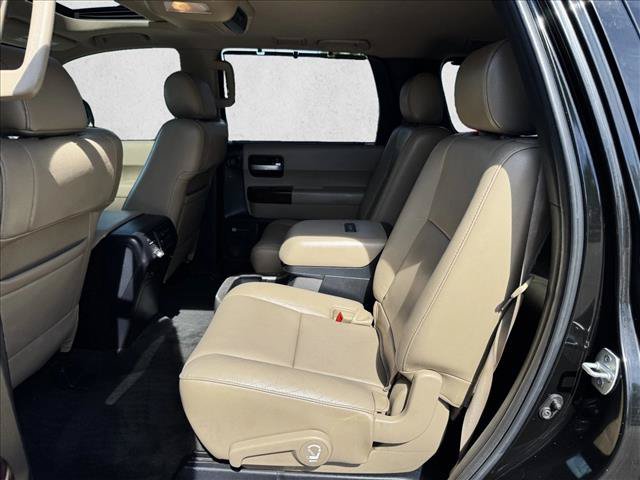 Used 2013 Toyota Sequoia Platinum AWD/4WD image 18