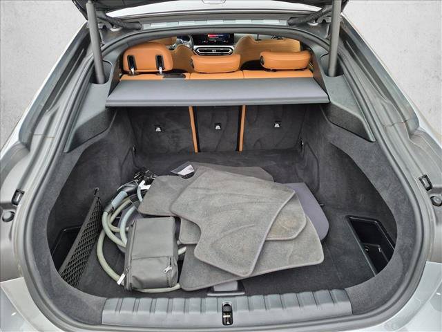 Certified 2023 BMW i4 eDrive40 w/ Premium Package RWD image 6