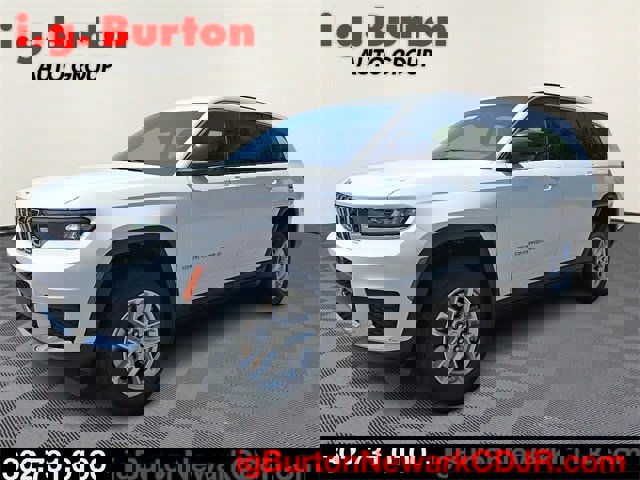 New 2025 Jeep Grand Cherokee L Laredo w/ Luxury Tech Group I image 2