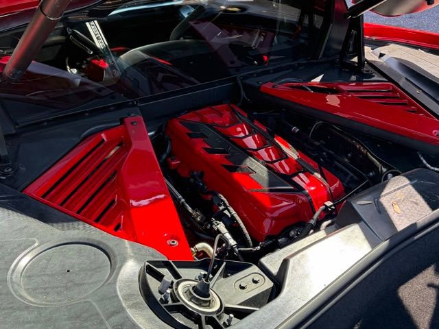 Used 2021 Chevrolet Corvette Stingray Preferred Cpe w/ Z51 Performance Package RWD image 17