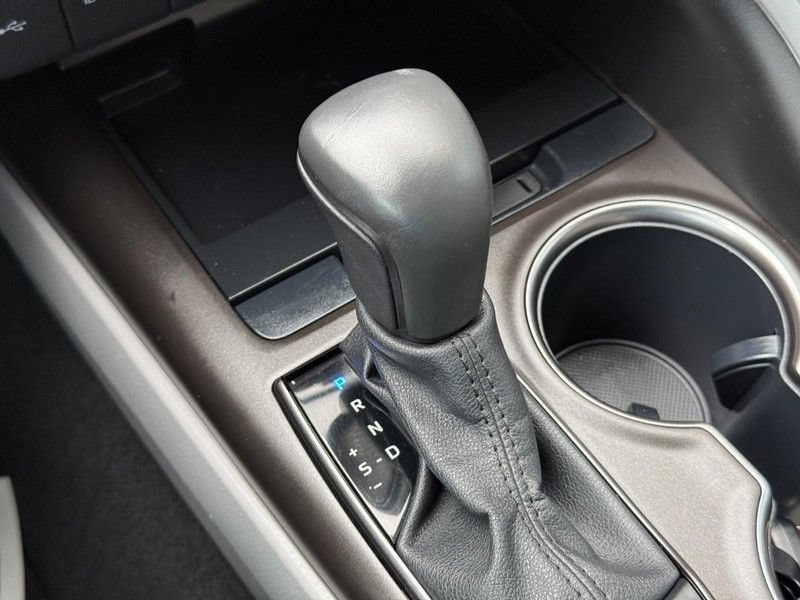 Used 2023 Toyota Camry SE w/ Audio Upgrade Package FWD image 27