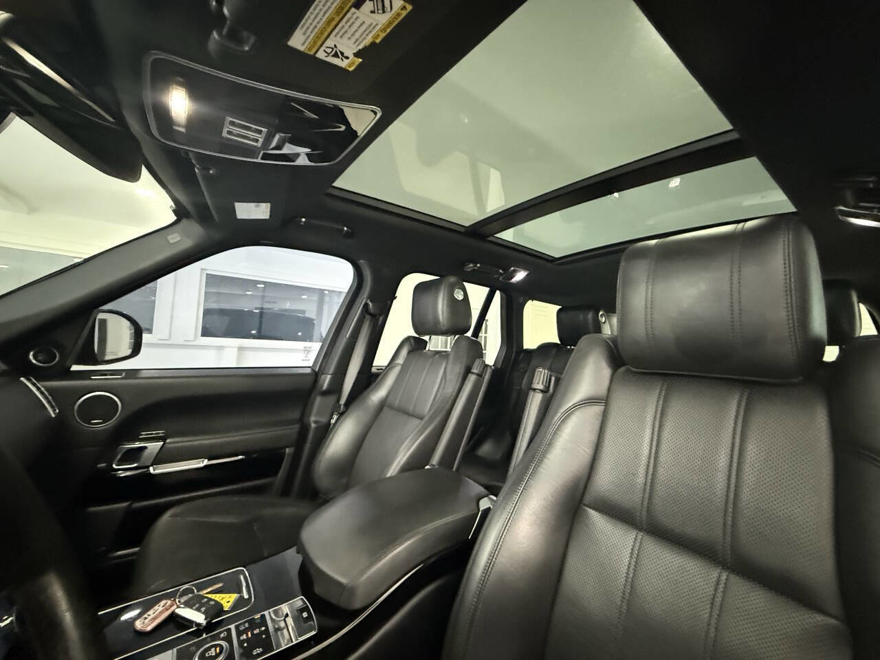 Used 2014 Land Rover Range Rover Supercharged AWD/4WD image 29