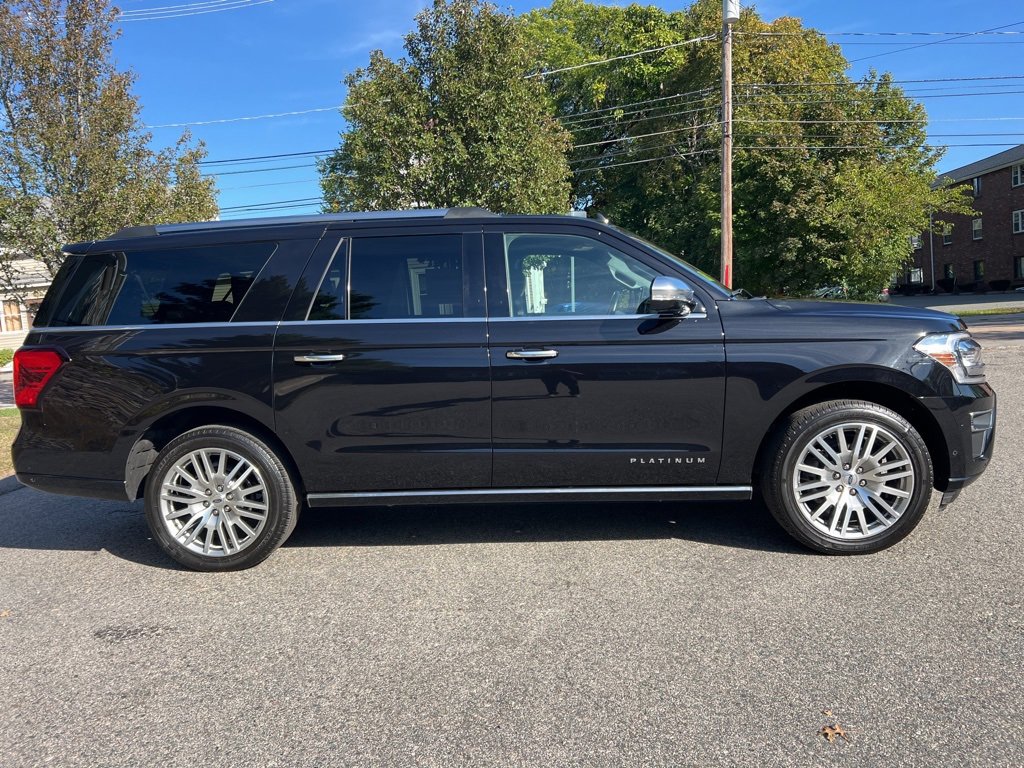 Used 2024 Ford Expedition Max Platinum image 6