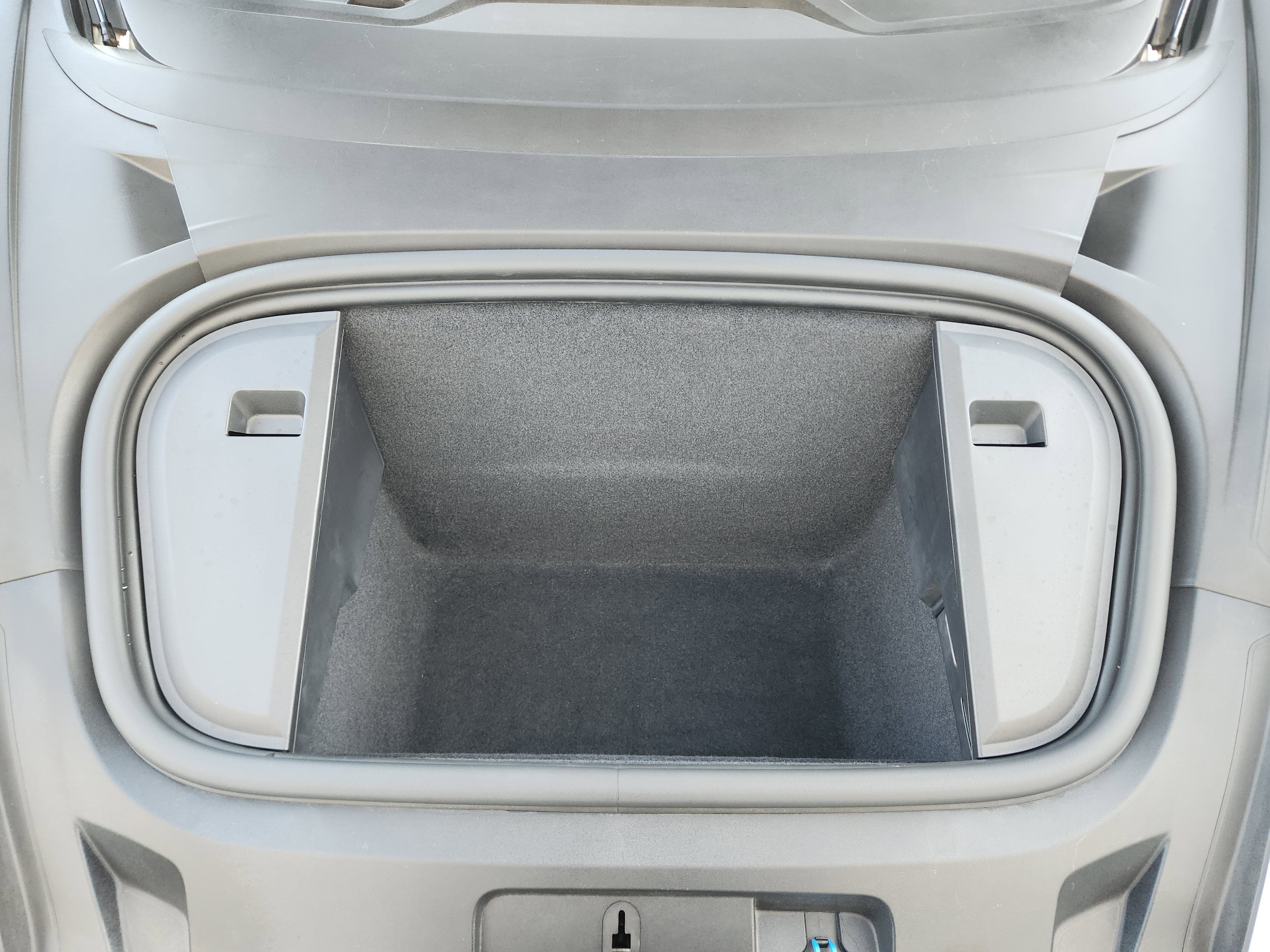 Used 2023 Porsche Taycan GTS image 33