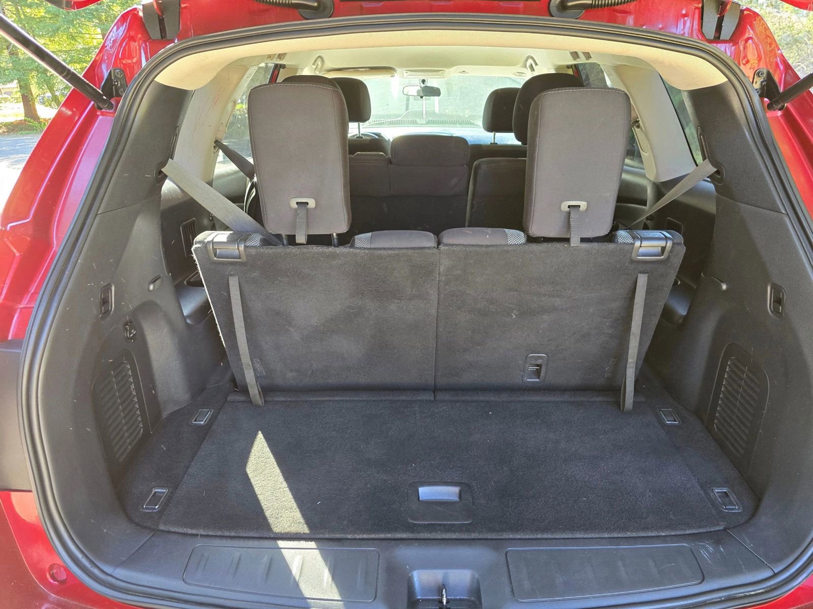 Used 2018 Nissan Pathfinder S AWD/4WD image 5