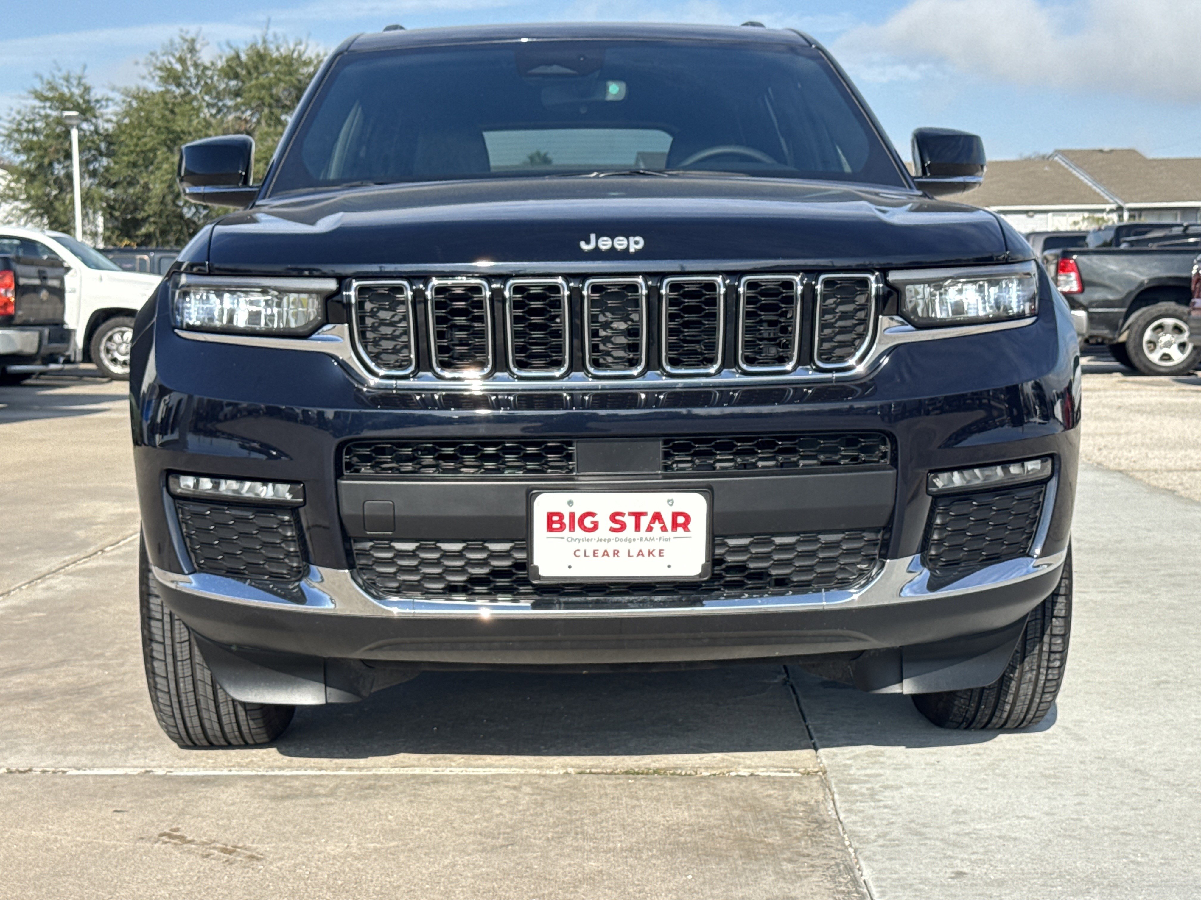 Used 2024 Jeep Grand Cherokee L Limited image 5