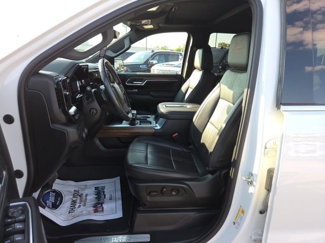 Used 2022 Chevrolet Silverado 1500 High Country w/ High Country Premium Package AWD/4WD image 25
