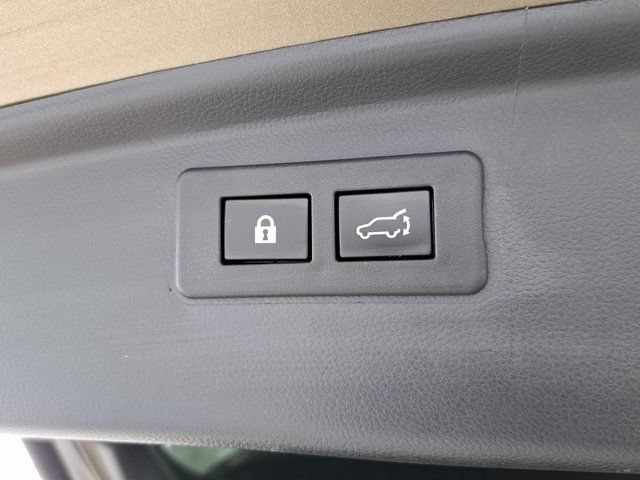 Used 2023 Subaru Outback Premium AWD/4WD image 31
