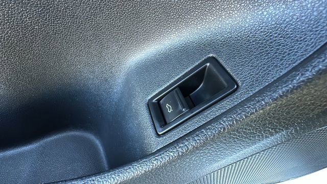 Used 2017 Volkswagen Jetta SEL image 27