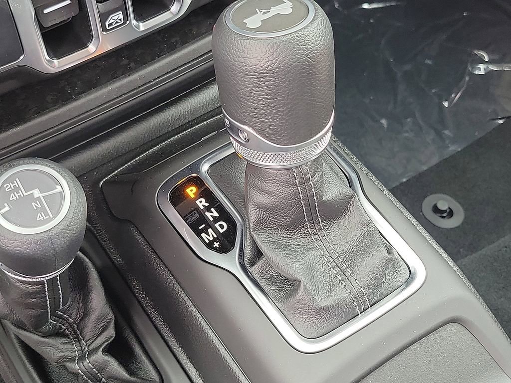 New 2025 Jeep Wrangler Sahara image 10