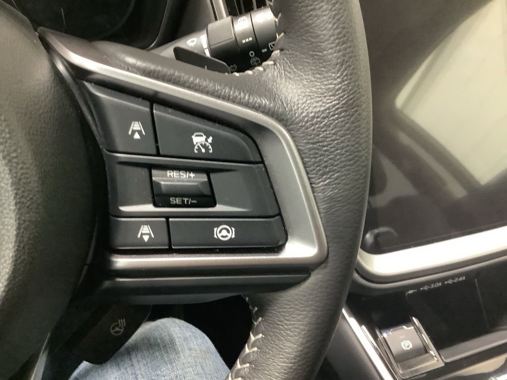 Certified 2025 Subaru Outback Limited image 9