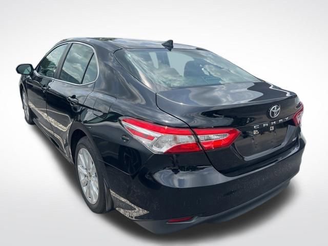 Used 2020 Toyota Camry LE FWD image 16