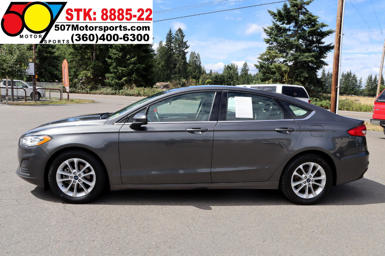 Used 2020 Ford Fusion SE image 4