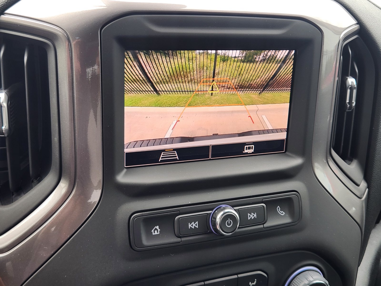 New 2026 Chevrolet Silverado 2500 Custom w/ Custom Value Package AWD/4WD image 17