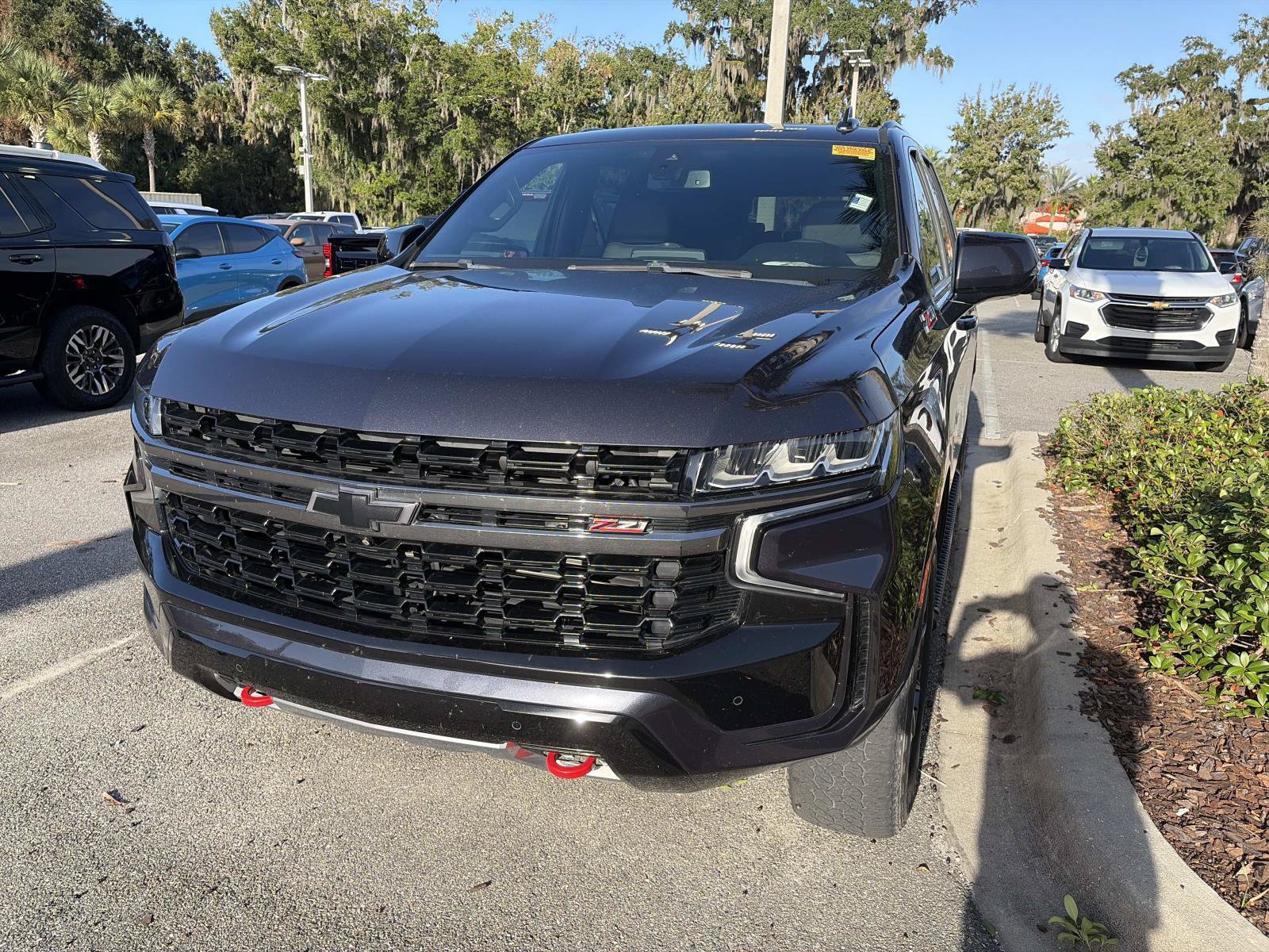 Used 2022 Chevrolet Tahoe Z71 w/ Luxury Package AWD/4WD image 1