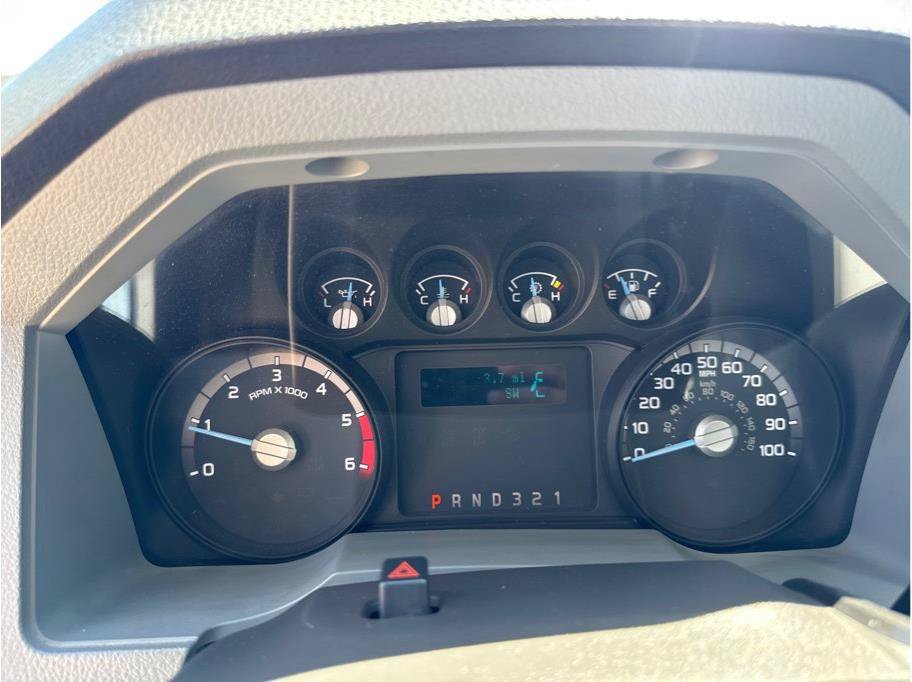 Used 2015 Ford F550 2WD Regular Cab Super Duty image 14