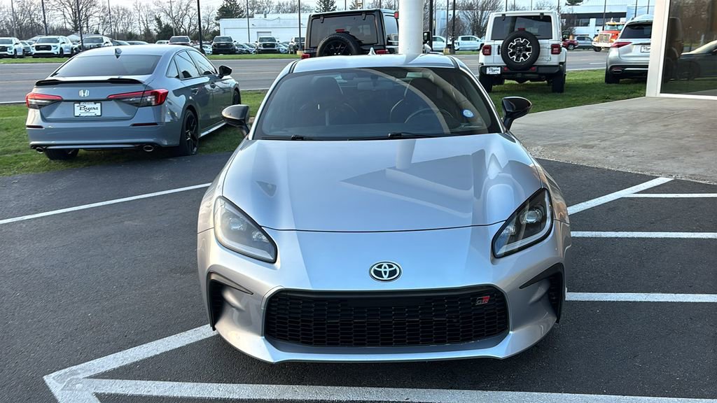 Used 2024 Toyota GR86 Premium w/ Performance Package image 5