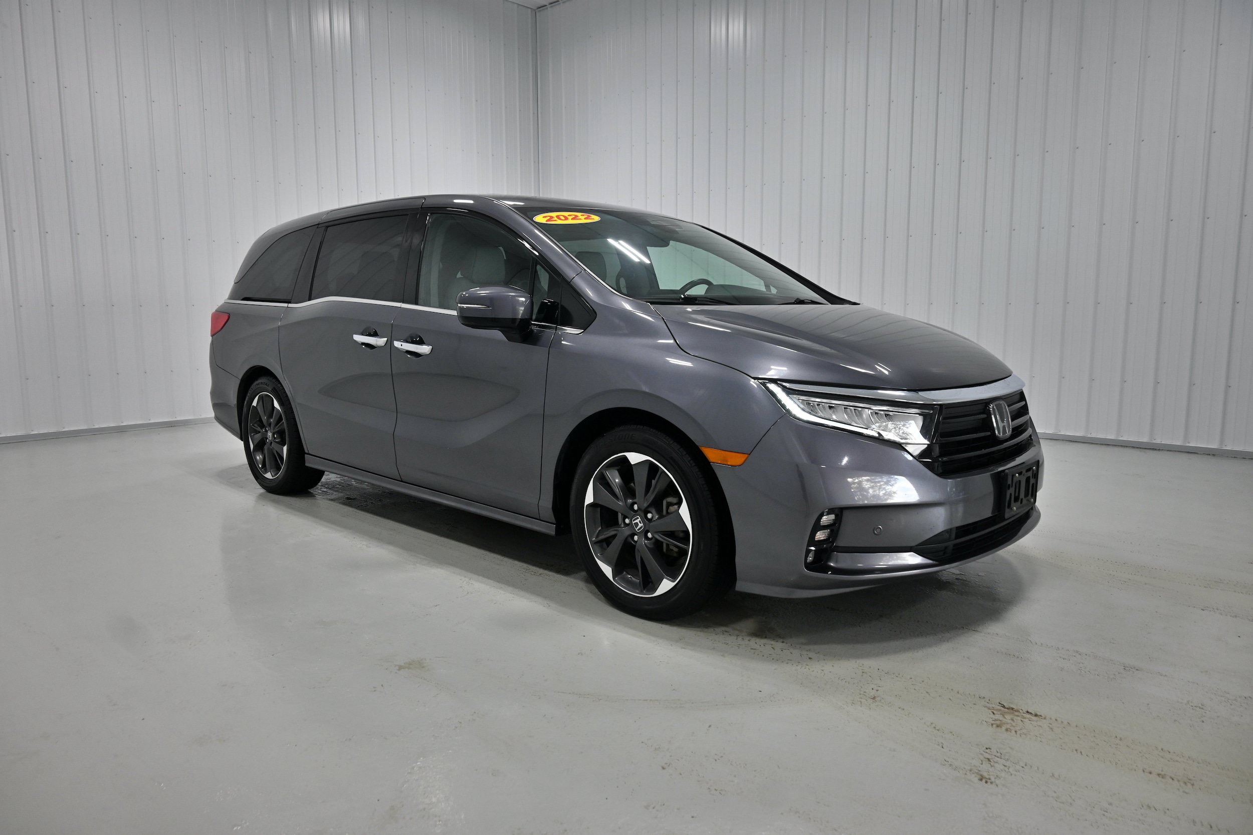 Used 2022 Honda Odyssey Elite image 3