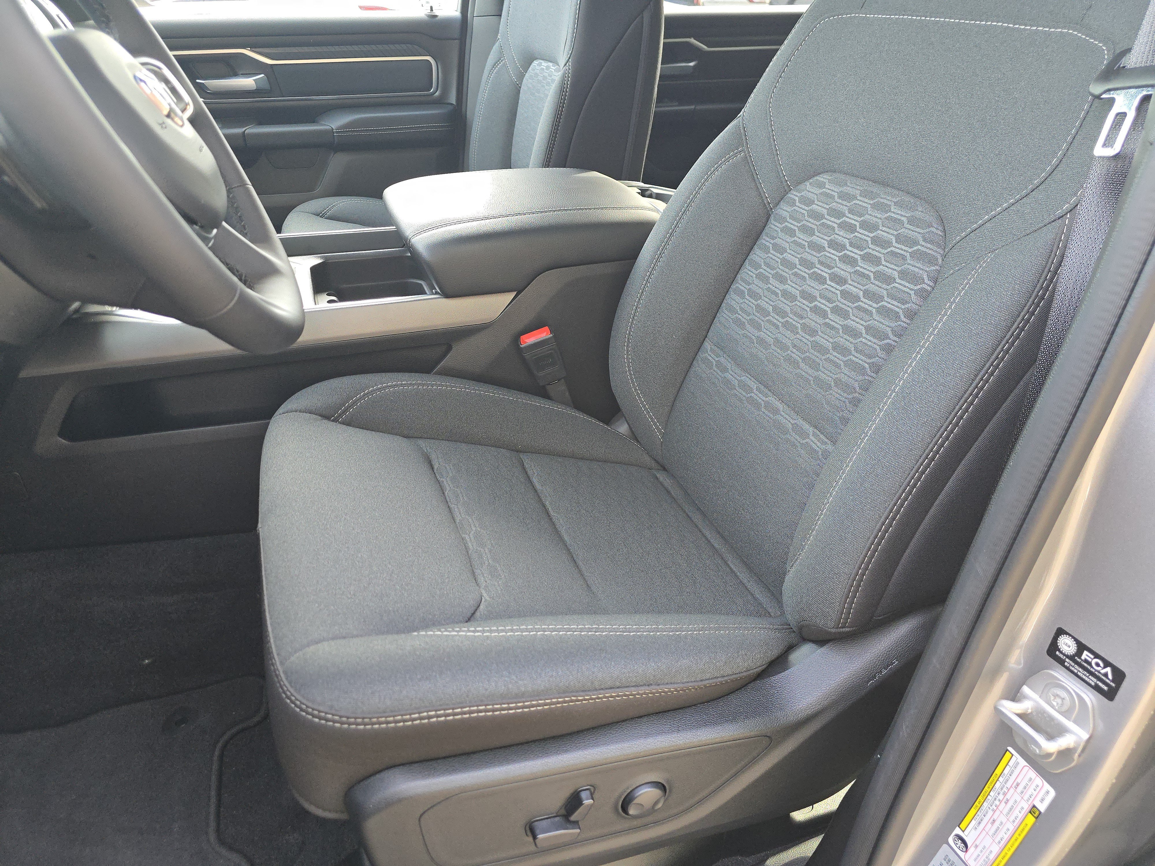 Used 2025 RAM 1500 Big Horn RWD image 19