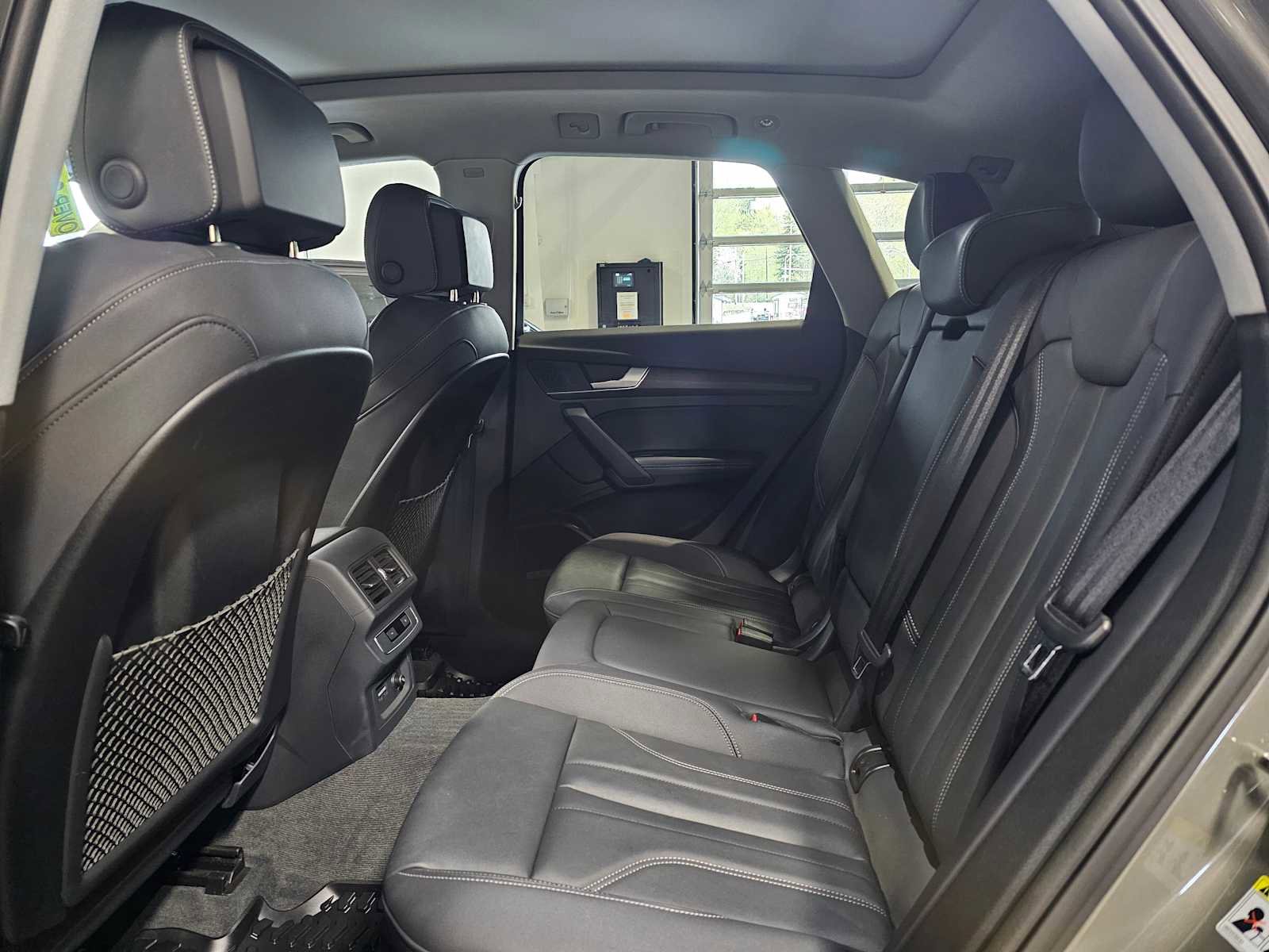 Used 2023 Audi Q5 e Premium Plus w/ Premium Plus Package AWD/4WD image 18