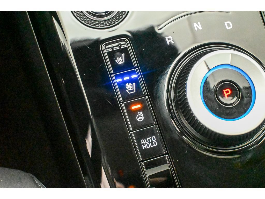 Certified 2025 Kia Niro Wave w/ Wave Preserve Package FWD image 30
