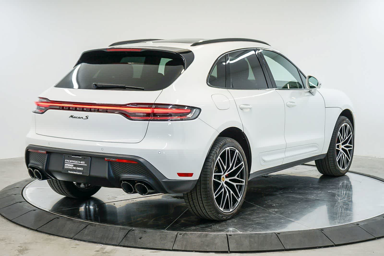 Certified 2026 Porsche Macan S AWD/4WD image 9