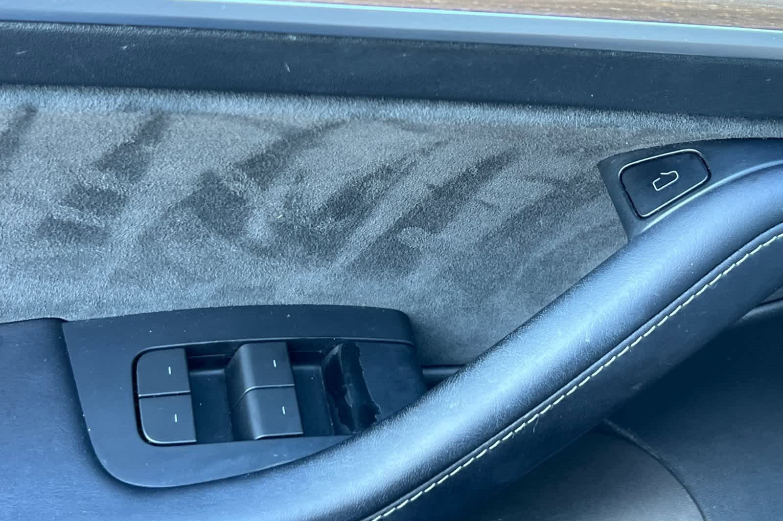 Used 2023 Tesla Model 3 Standard Range image 13