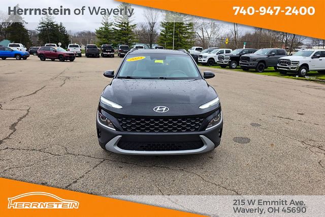 Used 2023 Hyundai Kona SEL w/ Cargo Package AWD/4WD image 2