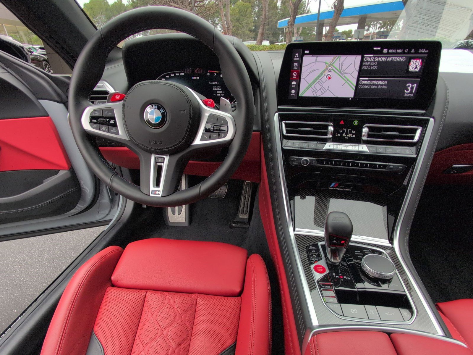 Used 2025 BMW M8 Competition image 28