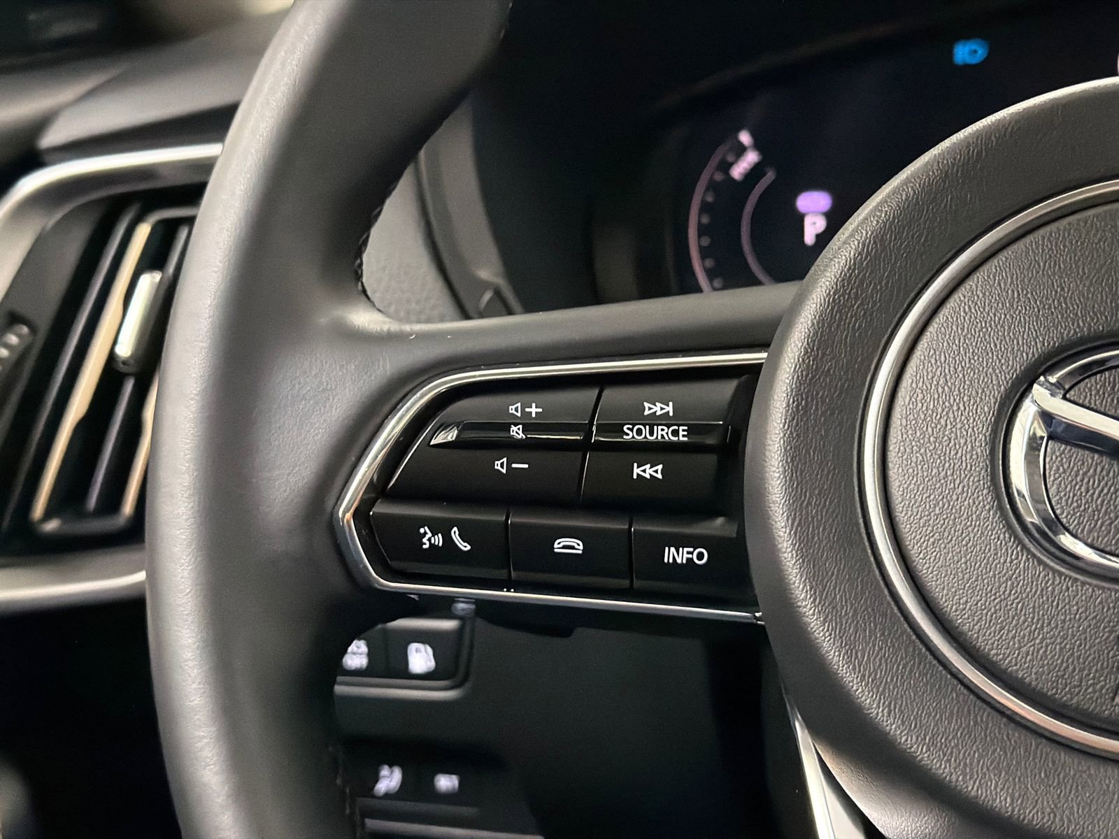 Used 2025 MAZDA CX-90 Plug-In Hybrid w/Premium Sport image 25