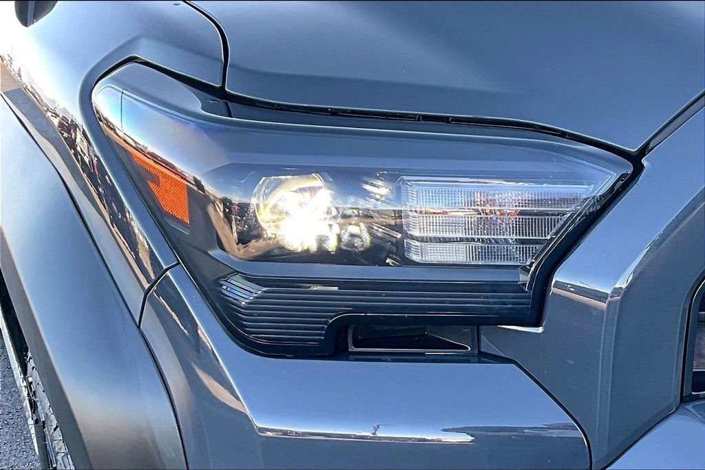 Used 2025 Toyota 4Runner TRD Off-Road image 29