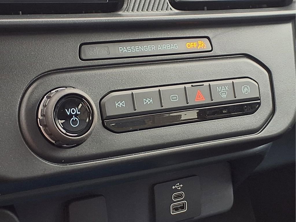 New 2026 Ford Maverick XLT w/ Equipment Group 301A AWD/4WD image 8